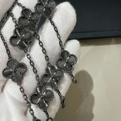 [AuraEcho Jewelry]CLOVER 5 MOTIF BLACK BRACELET
