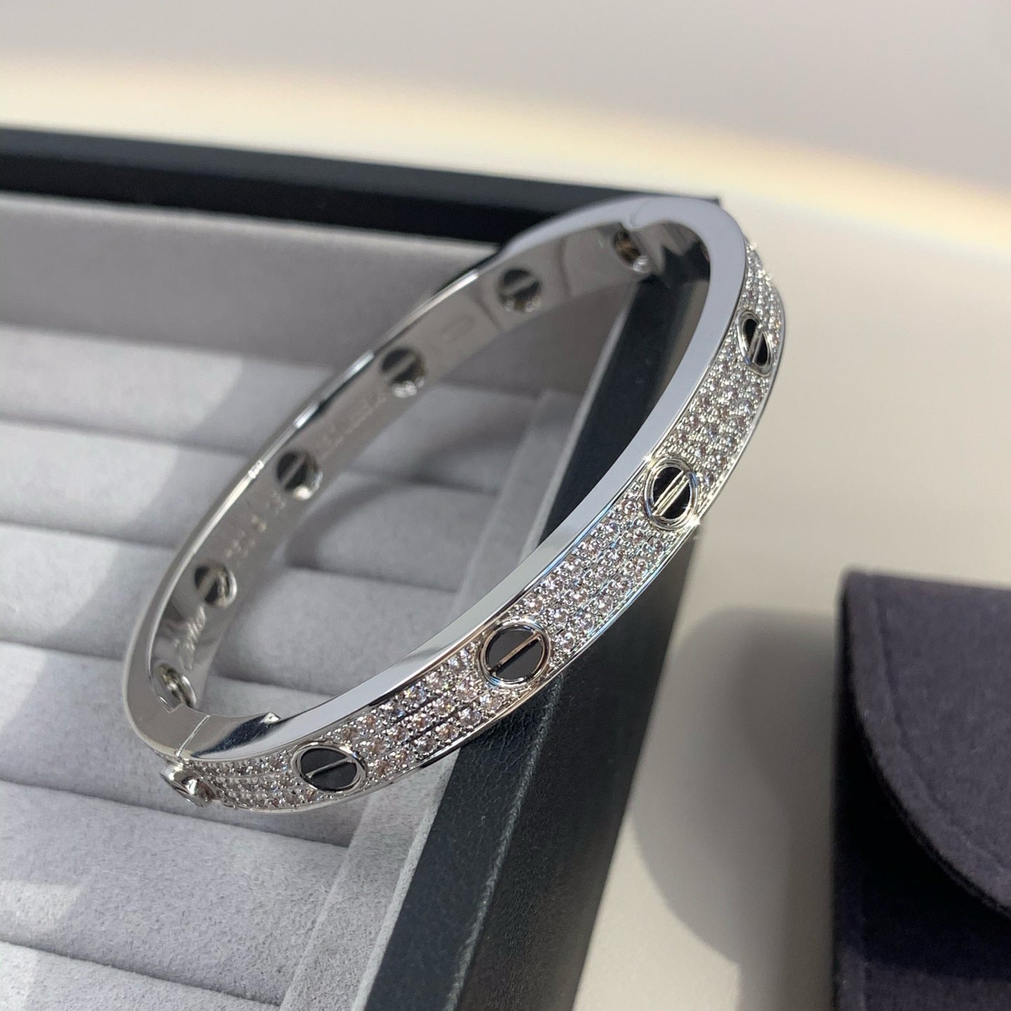 [AuraEcho Jewelry]LOVE BRACELET 6.1MM DIAMOND-PAVED CERAMIC