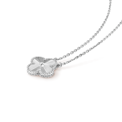 [AuraEcho Jewelry]CLOVER 15MM LASER NECKLACE SILVER